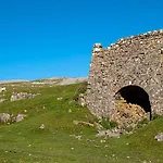Sandbed Cottage, Fell End A Characterful With Walks From The Door Over The Howgills Holiday home
