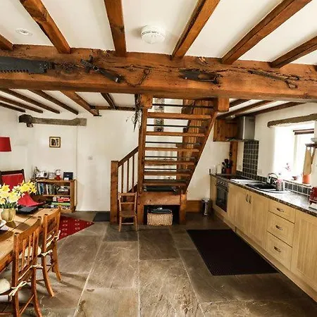 Sandbed Cottage, Fell End A Characterful With Walks From The Door Over The Howgills *
